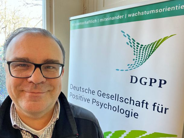 Gerd Müller-Pfeiffer at an event organized by the Deutsche Gesellschaft für Positive Psychologie